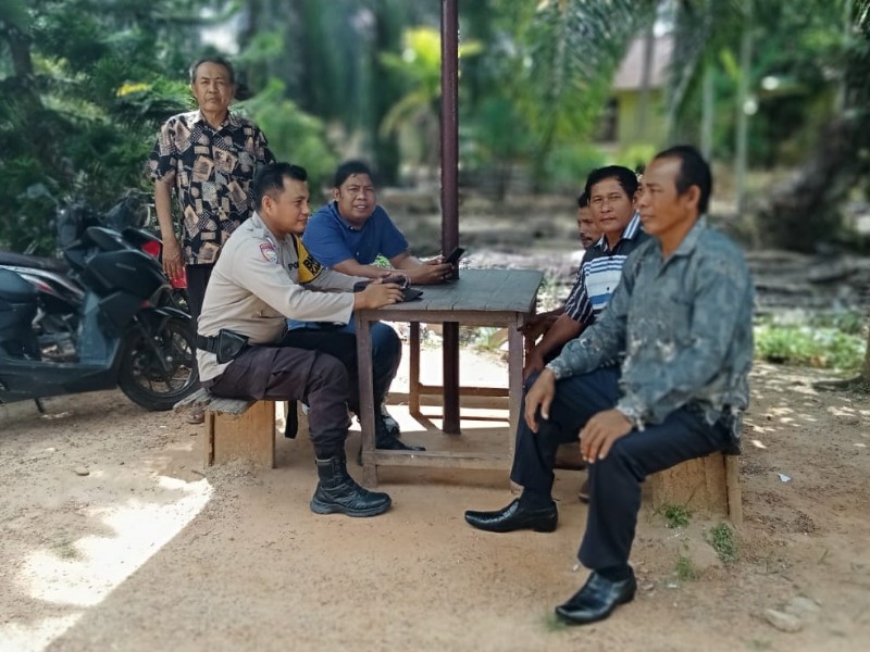 Cooling System 2024, Bhabinkamtibamas Polsek Rimba Melintang Ajak Warga Wujudkan Pilkada Damai