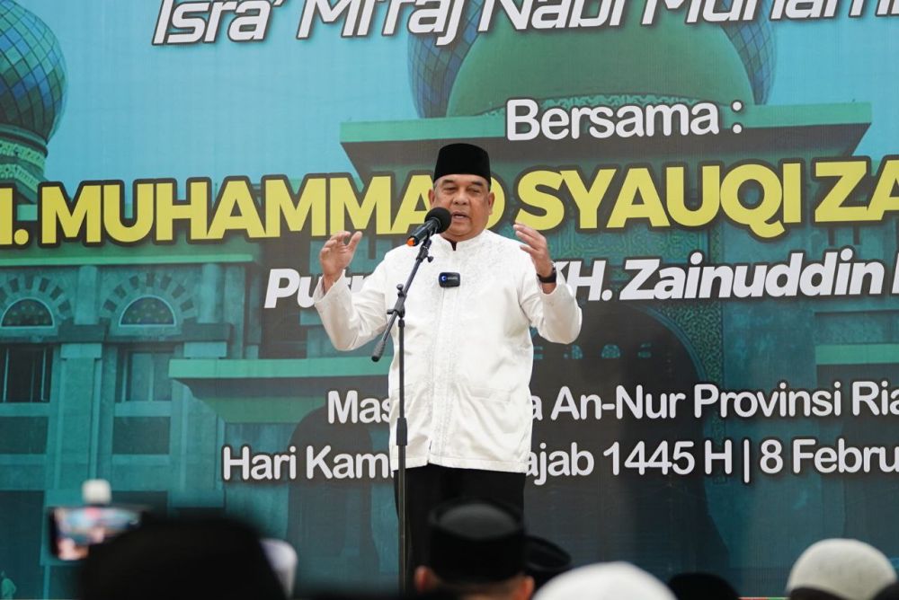 Gubri Bersama KH Syauqi MZ Hadiri Isra Miraj di Masjid Raya Annur