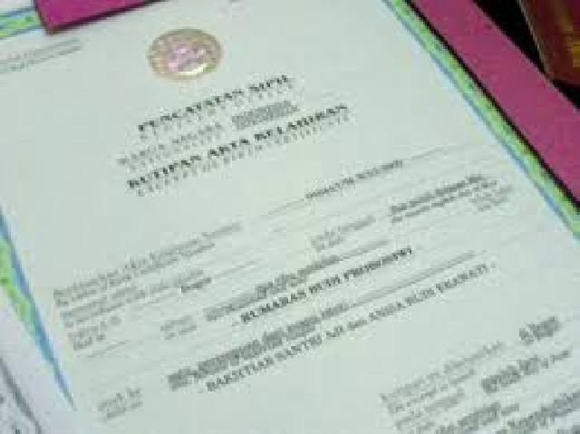 Komisi I Pertanyakan Kinerja Disdukcapil  