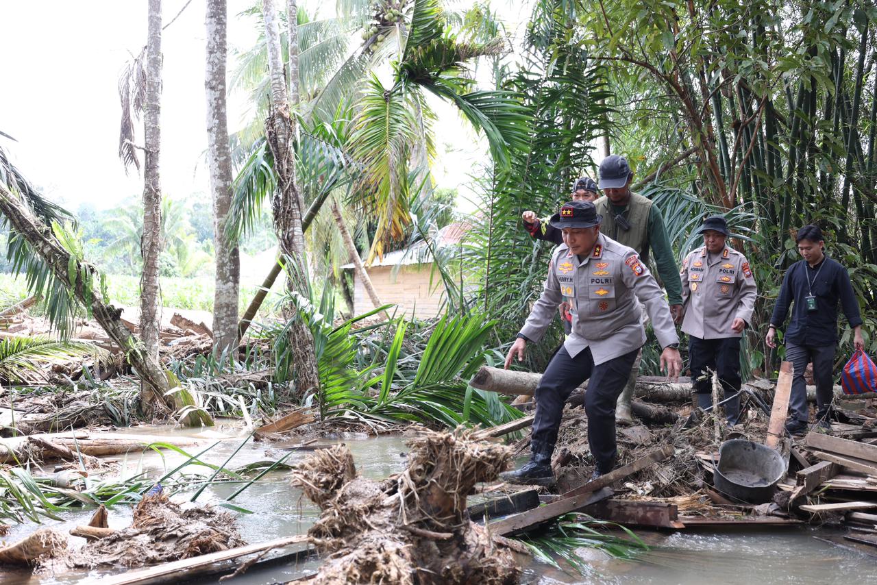 Strategi Kemanusiaan Irjen Herimen, Pimpin Solidaritas Bencana Lintas Sumatera