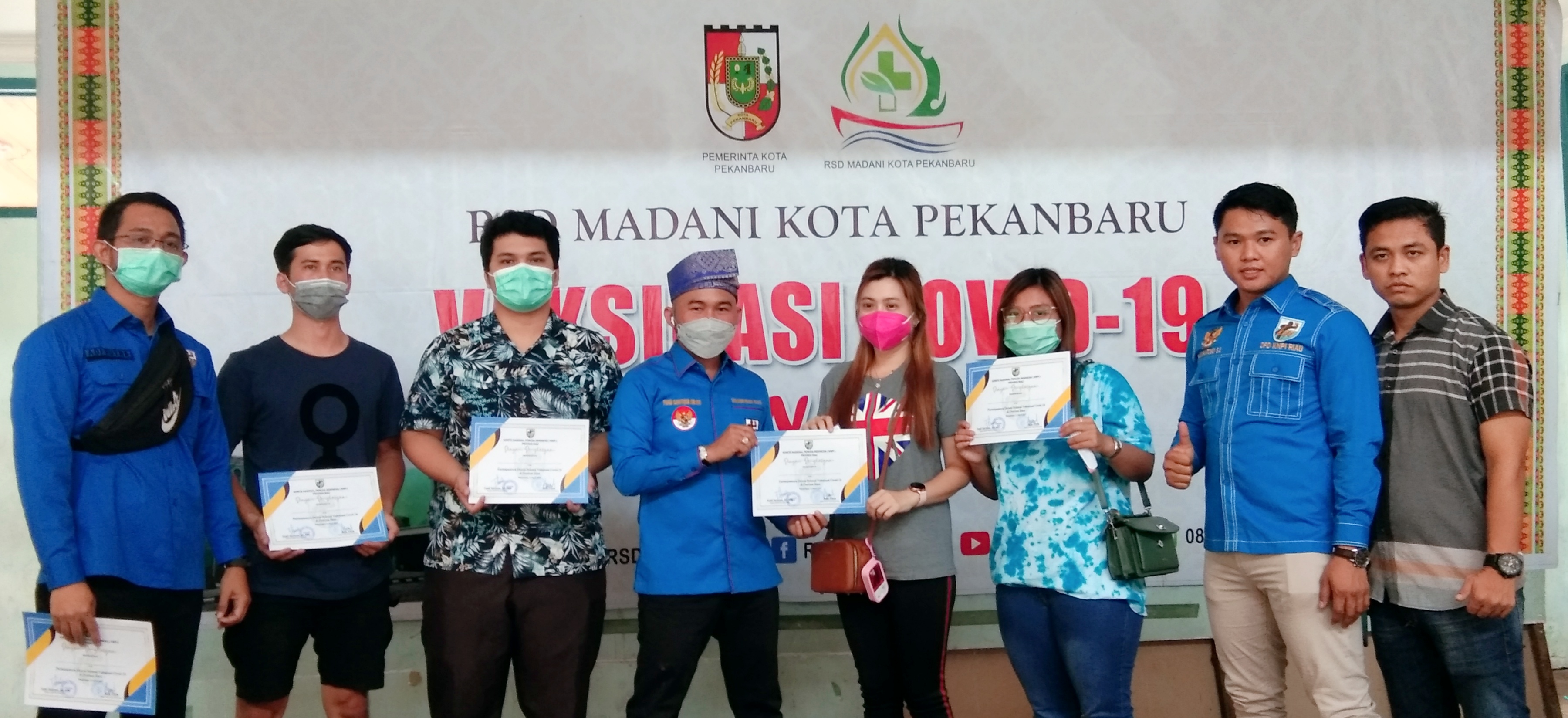 Pertama di Indonesia, KNPI Riau Fuad Santoso dan KNPI Pekanbaru Gelar Vaksinasi