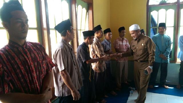 H. Said Hasyim Gelar Maulid Nabi Muhammad Bersama Warga Desa Dedap Kecamatan Tasik Putri Puyu