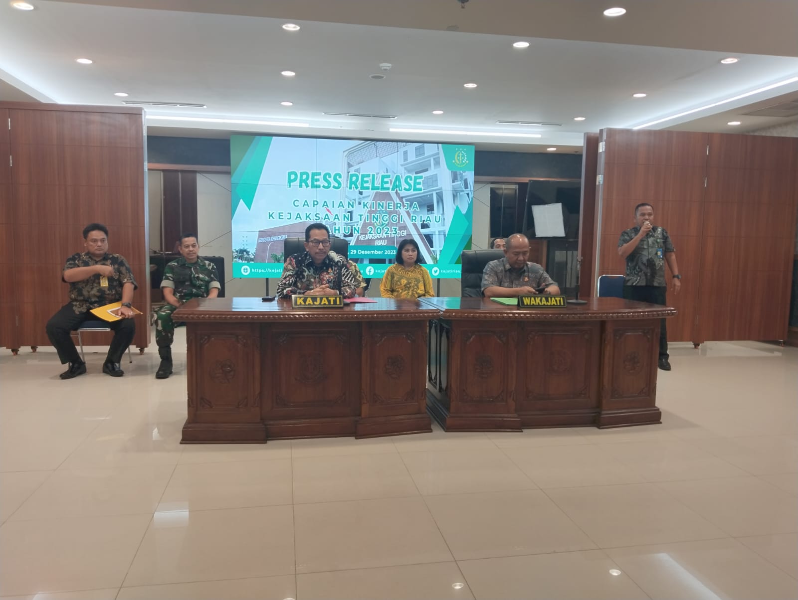 Kejati Riau Terus Buru 30 DPO