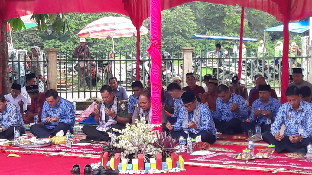 Bupati H. Mursini Buka Pacu Jalur Mini Pulau Aro