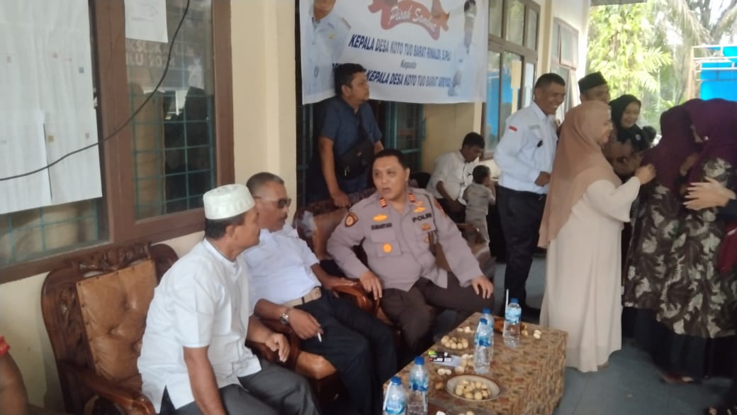 Kapolsek XIII Koto Kampar Sosialisasi Pemilu Damai saat Sertijab Kades