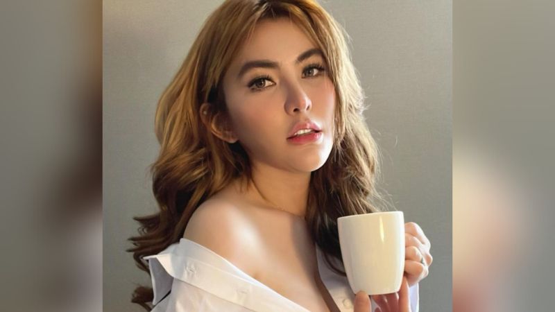 Ngopi Cantik, Angela Lee Bikin Netizen Gagal Fokus!