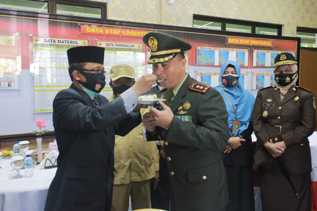 Sekda Siak dan Dandim 0303 Bengkalis Laksanakan Upacara Secara Virtual Bersama Presiden