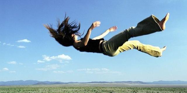 Sering tiba-tiba terbangun ketika tidur? Ini yang jadi sebabnya