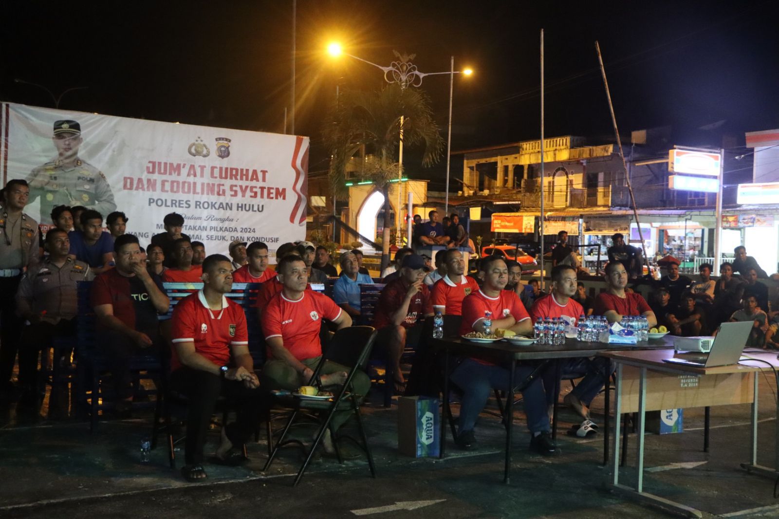 Polres Rokan Hulu Gelar Nobar Indonesia vs Jepang, Sampaikan Pesan Pilkada Damai