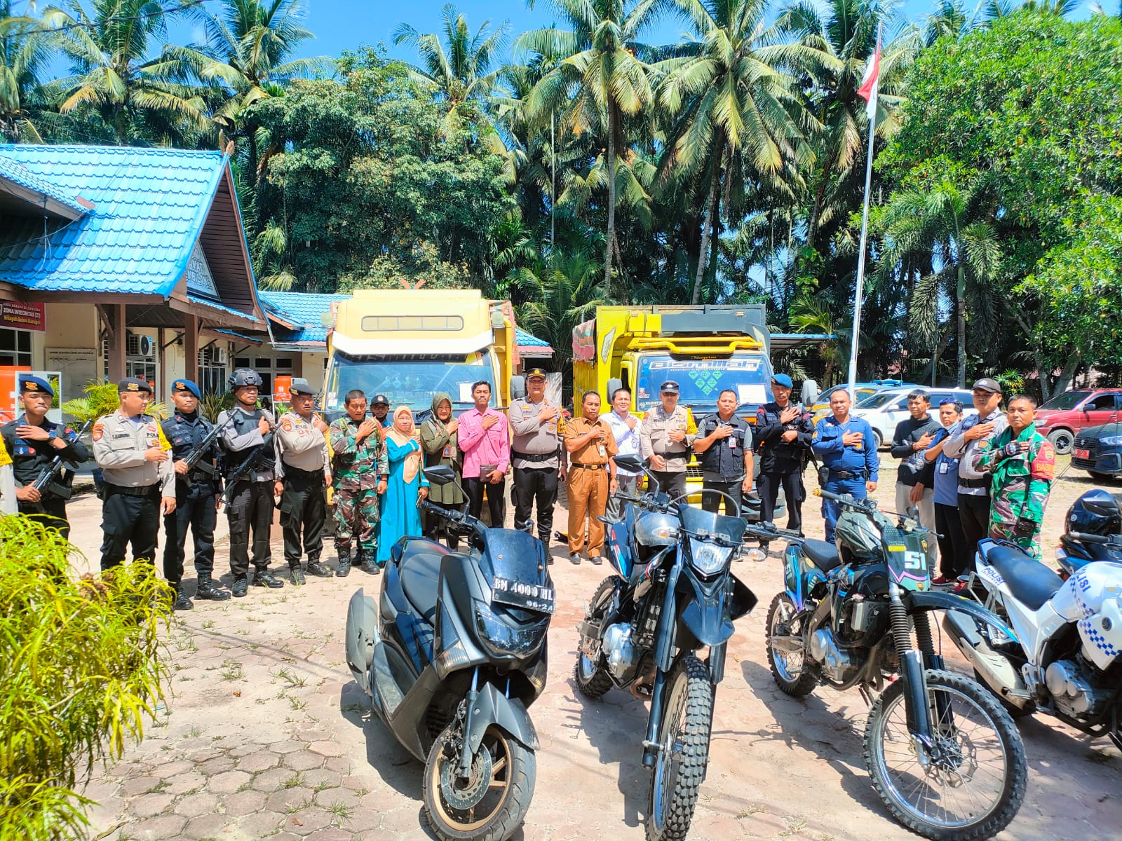 Polres Dumai Kawal Pendistribusian Logistik Pemilu ke Sungai Sembilan