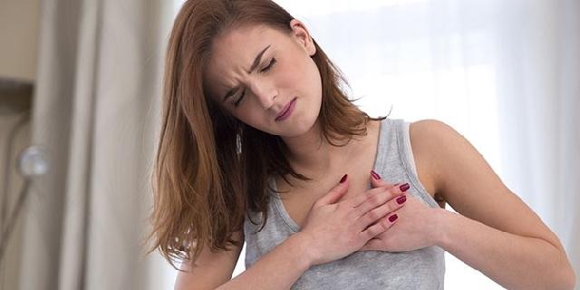 7 Reaksi tubuh ekstrem ini terjadi ketika kita patah hati!