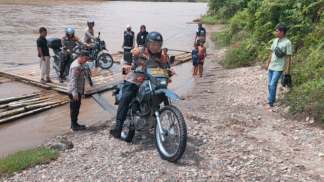 Polsek Rambah Ajak Warga Gunakan Hak Pilih, Jangan Golput