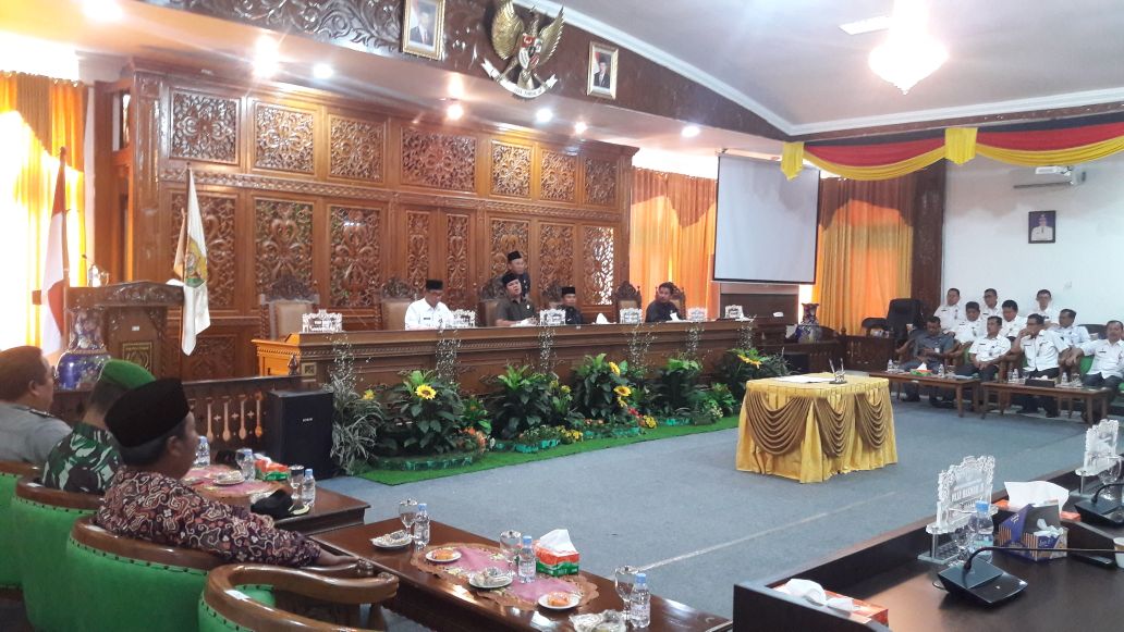 Pendapat Akhir DPRD Kuansing, Terhadap APBDP 2017 Honor yang diakomodir Hanya 357