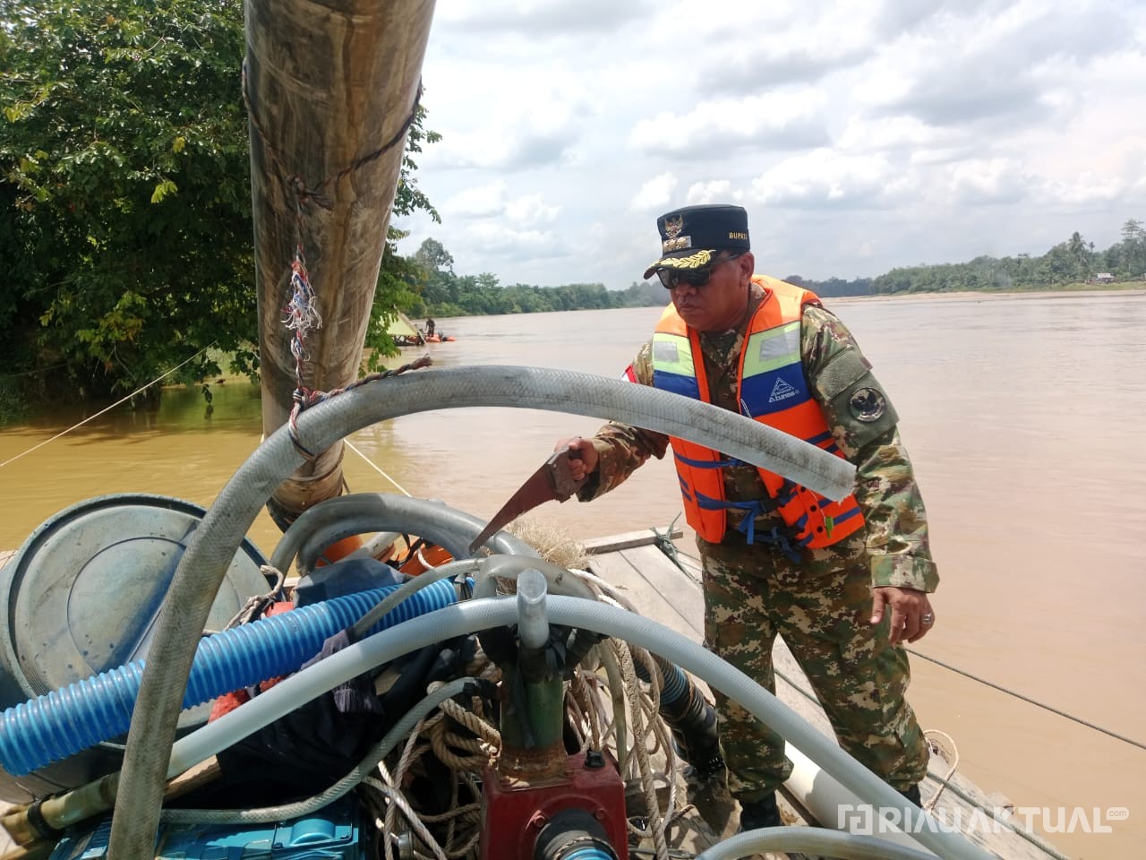 Dampak PETI, Bupati Kuansing Ingatkan Bahaya Merkuri di Sungai Kuantan