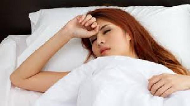 Kenakan kutang saat tidur berbahaya bagi kesehatan