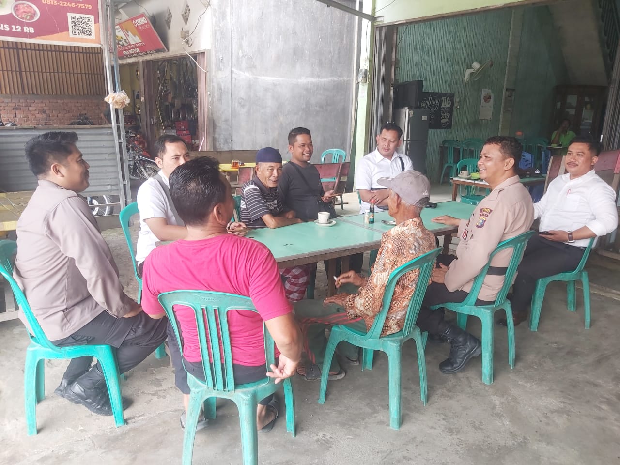 Cooling System Pemilu Damai, Polsek Keritang Sasar Masyarakat Dikeramaian