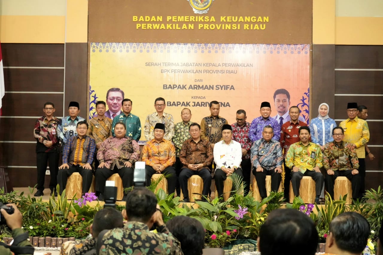 Bupati Kuantan Singingi Tekankan Pentingnya Bimbingan BPK RI dalam Pengelolaan Keuangan Daerah