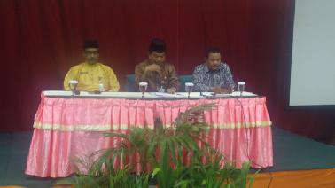 SMKF Ikasari Lakukan Workshop Farmasi dan Kimia Industri