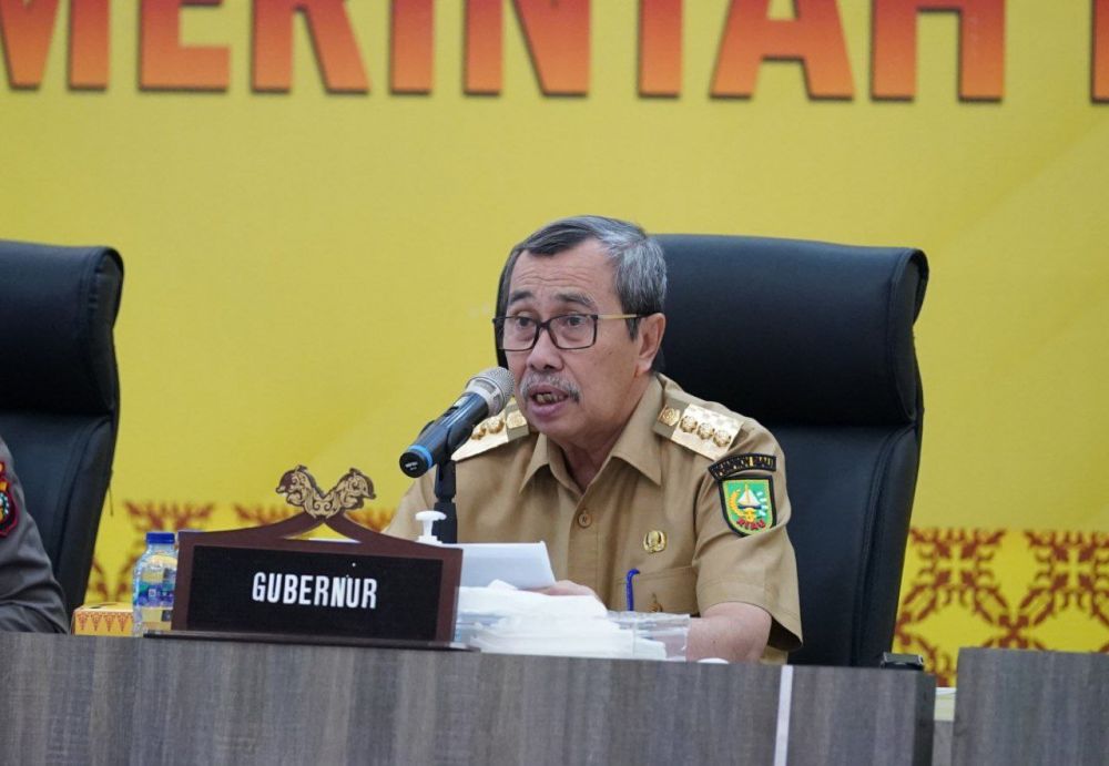 Kebutuhan Sapi Cukup, Gubernur Syamsuar Ajak Masyarakat Beli Sapi Lokal untuk Hindari PMK