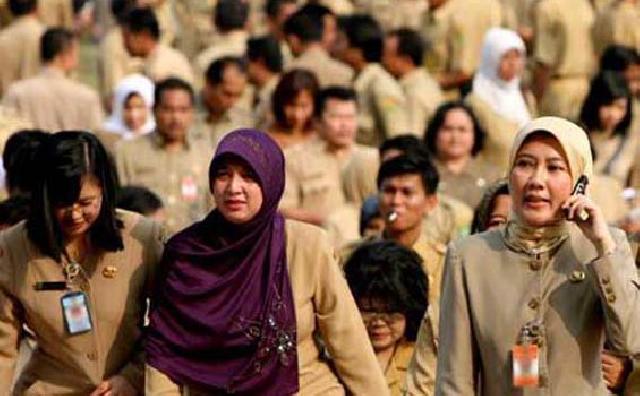 Disnaker Pekanbaru Masih Bahas UMK 2012