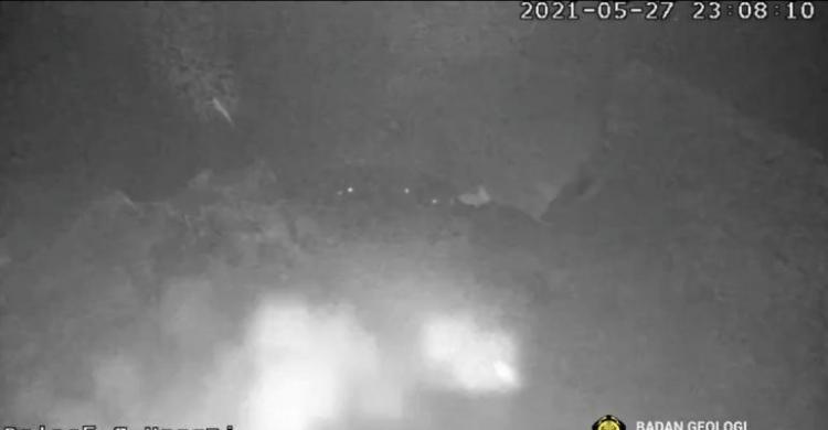 Foto Benda Langit Jatuh Di Sekitar Gunung Merapi, Ini Penjelasan BPPTKG