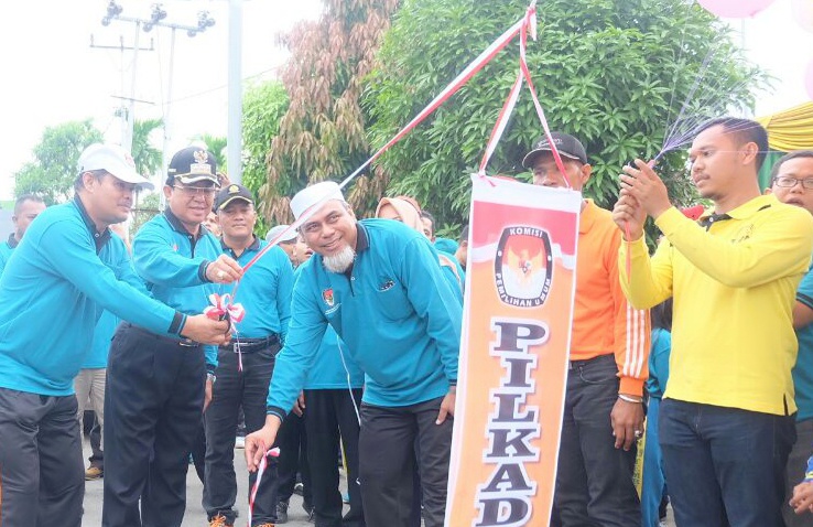 Pencanangan Gerakan Sadar Pemilu 2018, Bupati Lepas Ratusan Peserta Jalan Santai KPUD Inhil