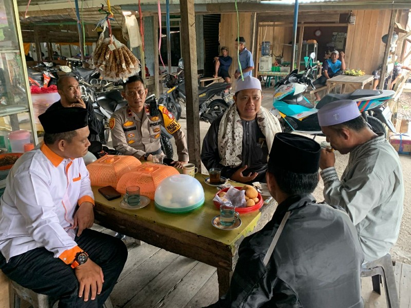 Polsek Batang Tuaka Rangkul Tokoh Masyarakat dan Agama Lewat Jumat Curhat untuk Sukseskan Pilkada 2024