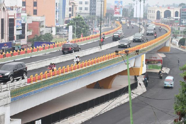 U-turn Depan Fly Over Sudirman Ditutup