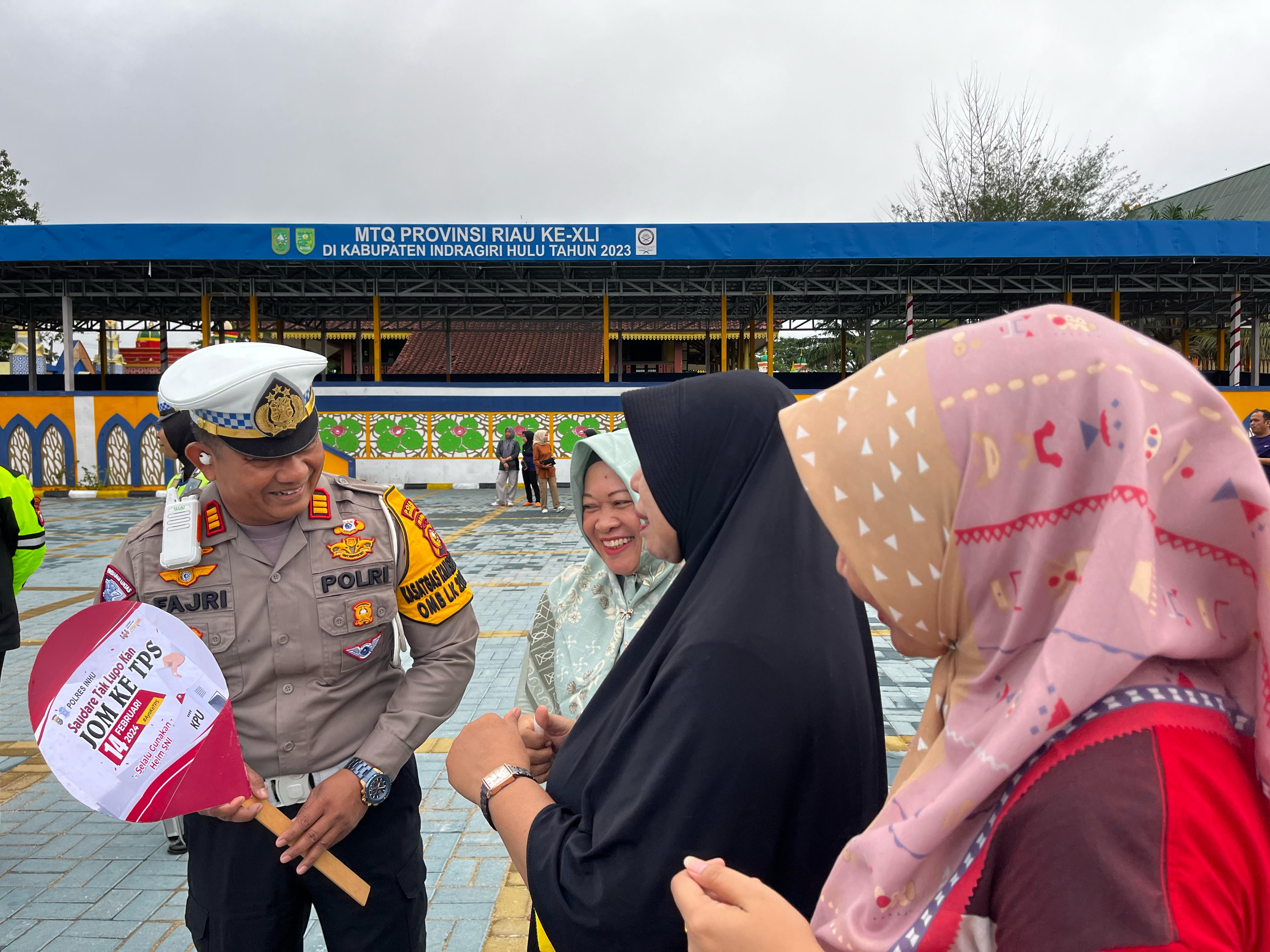 Bersama Sekda Inhu, Kasat Lantas Serukan Pemilu Damai di CFD Rengat