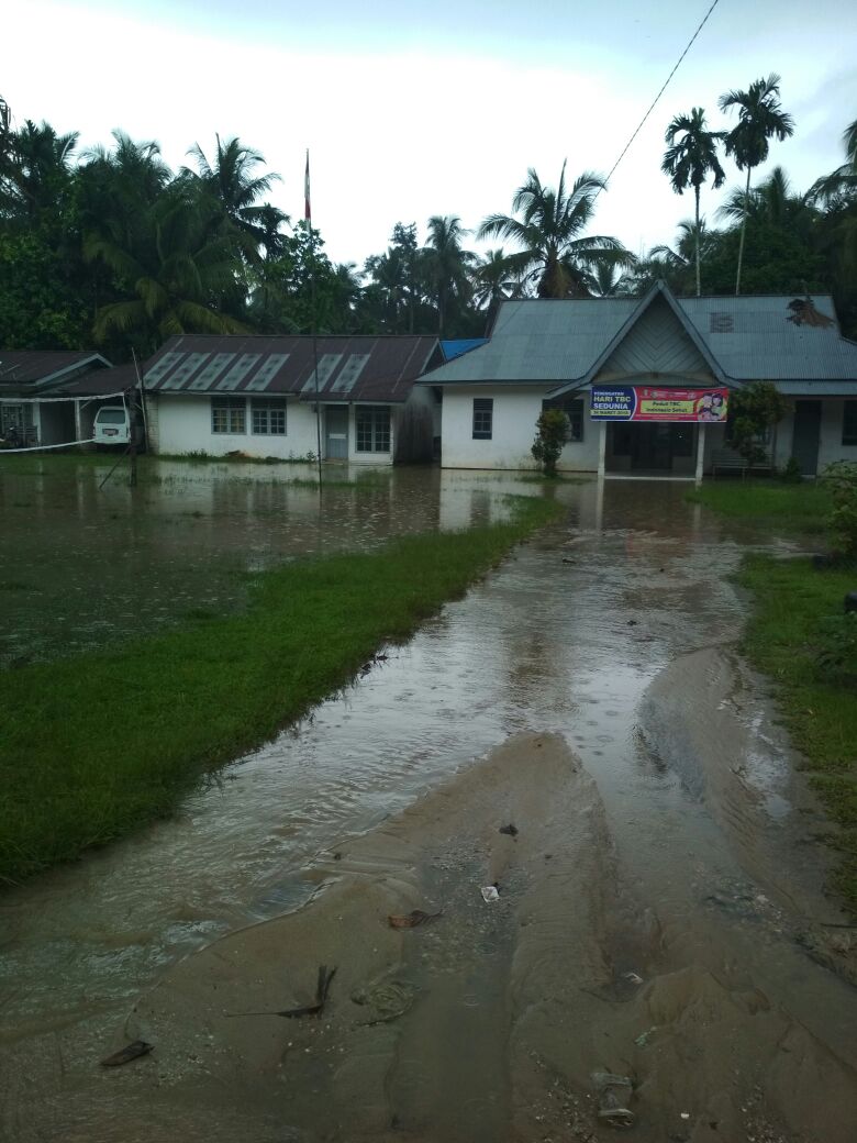 Akibat Hujan Lebat, UPTD Kesehatan Lubuk Ramo Lumpuh Total Selama dua Jam