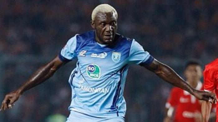 Diduga Batal Gabung Sriwijaya FC,Inilah 4 Fakta Dzumafo Pulang ke Pekabaru,No.4 Penyebabnya?