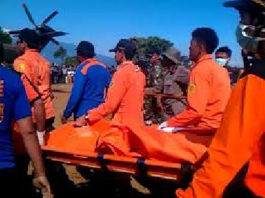 Korban Terjun ke Sungai Siak Ditemukan Tersangkut di Tali Kapal