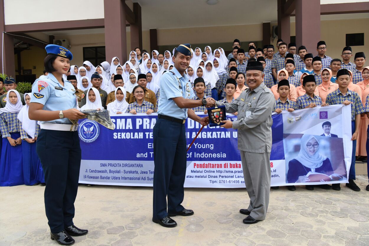Lanud Rsn Sosialisasikan SMA Pradita Dirgantara ke Sejumlah SMP di Pekanbaru