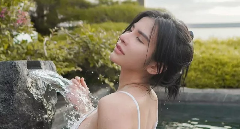 Maria Vania Berendam, Cantiknya Bikin Netizen Megap-Megap!