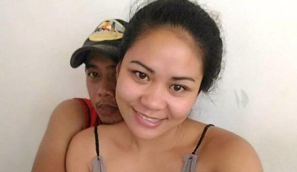 Pembantu Pria Ini Ketahuan Asyik Selingkuh Sama Majikannya, Ini Foto-fotonya