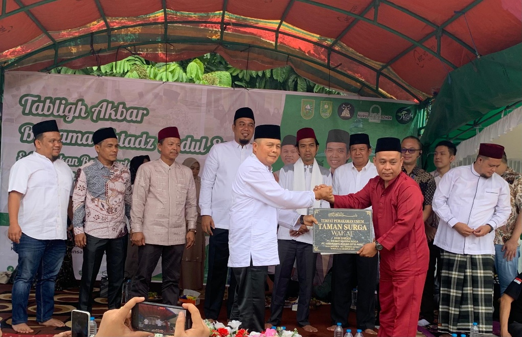 Sambut Hari Jadi ke-68 Provinsi Riau, PT NHR Wakafkan Lahan untuk Green Policing dan Bantu Pesantren