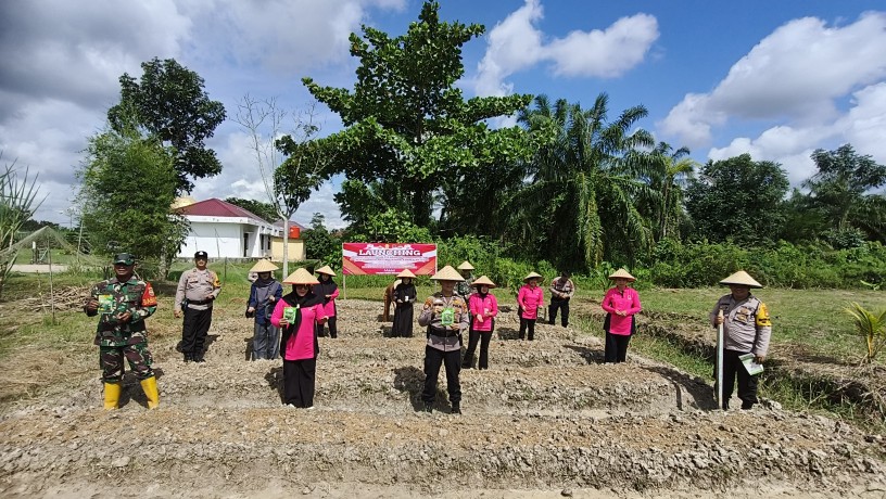 Polsek Rimba Melintang Gelar Launching Program Pekarangan Pangan Lestari 2025 Secara Serentak