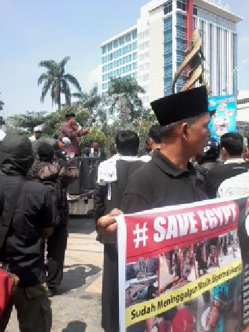 Riau Berpanas Untuk Mesir yang Bergolak