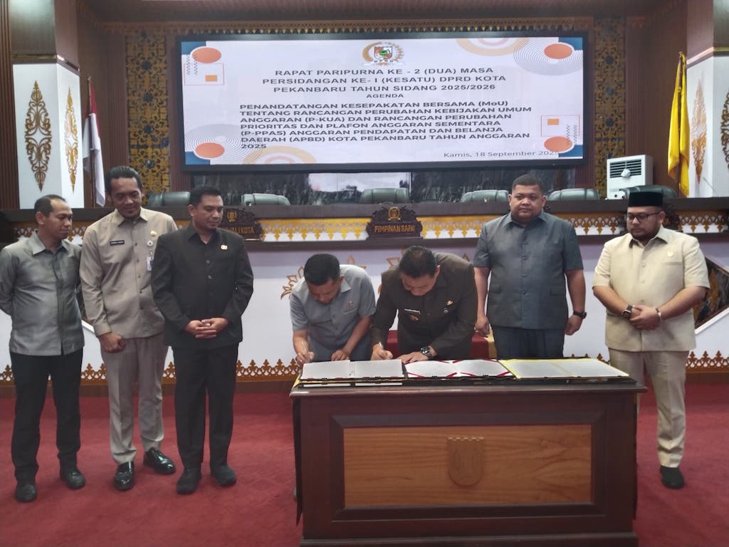 DPRD dan Pemko Pekanbaru Sepakati APBD Perubahan 2025 Rp3,21 T