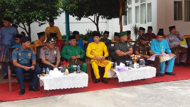 Nyalakan Pelita, Terangkan Cita-Cita