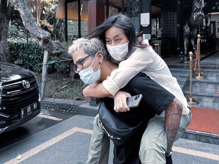 Pacar Coki Pardede Muncul, Bicara soal Sosoknya hingga Orientasi Seksual