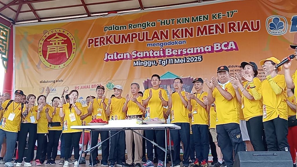 HUT ke-17 Perkumpulan Kin Men Riau Diramaikan 700 Peserta Jalan Santai
