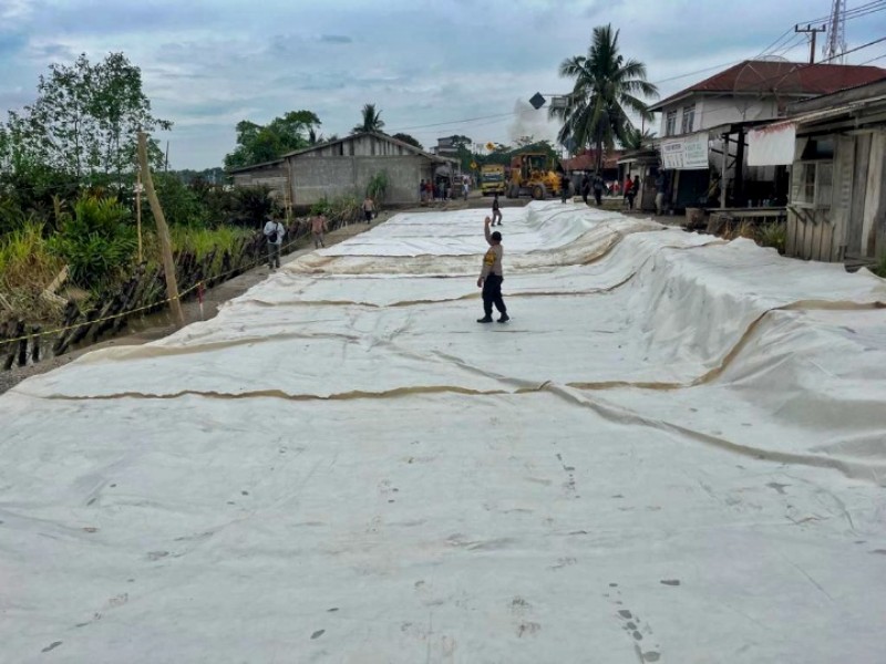 Jalan Poros Penghubung Tembilahan - Rengat Diperbaiki, Kadishub Inhil: Jalan Ditutup 4 Hari