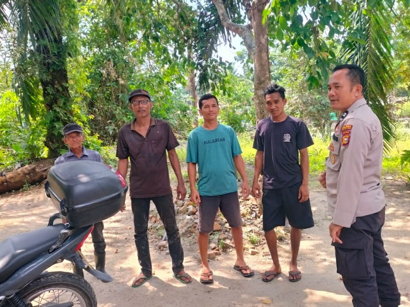 Bhabinkamtibmas Polsek TPTM Gelar Cooling System Pilkada Damai dengan Patroli Motor