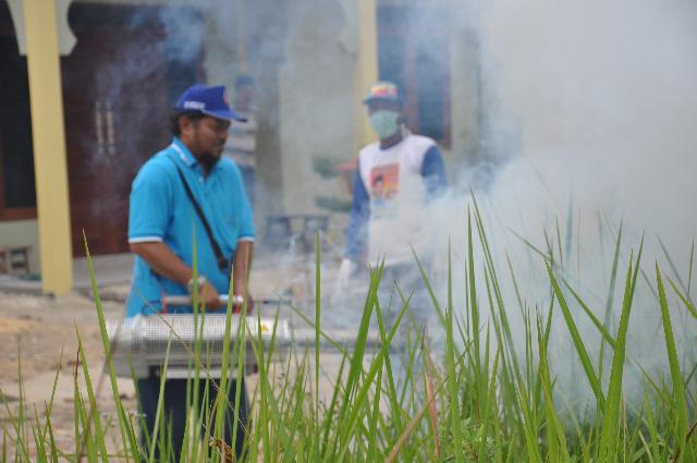 Warga Bukit Raya Kaget, yang Nenteng Mesin Fooging Itu Ternyata Ketua DPRD Pekanbaru