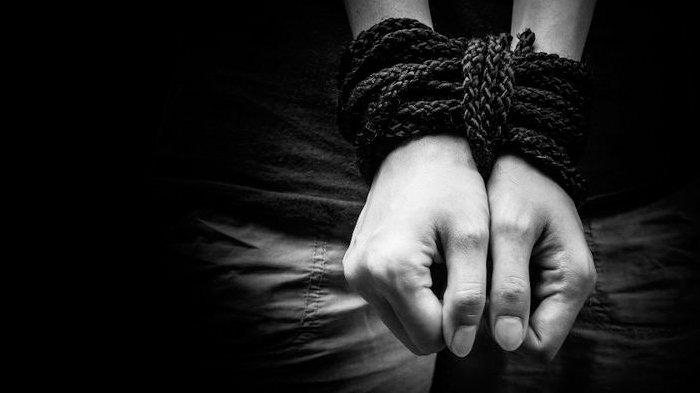 Masuk Dari Garasi, Enam Perampok Beraksi di Kampar 