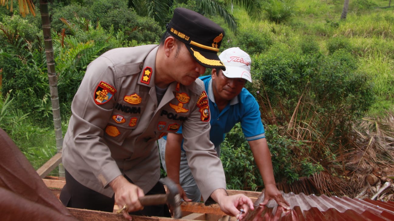 Polres Bengkalis Bedah Rumah Warga Kurang Mampu, AKBP Indra: Cinta Kasih Kami