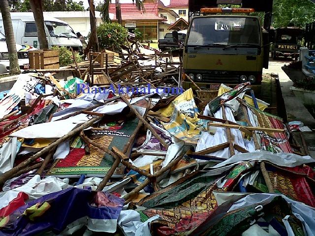 Halaman Kantor Satpol PP Pekanbaru Jadi Gudang