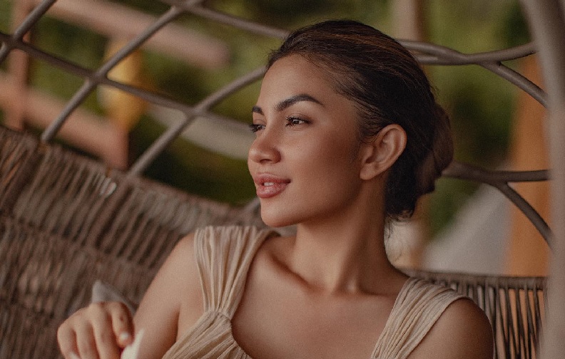 Potret Ariel Tatum dengan Bibir Menggoda, Ini Rahasia di Baliknya!