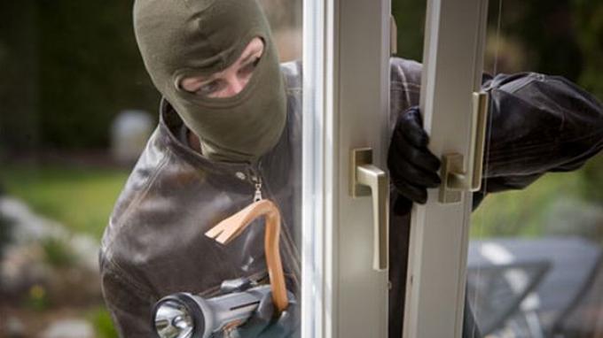 Komplotan Pencuri Spesialis Hotel Dibekuk